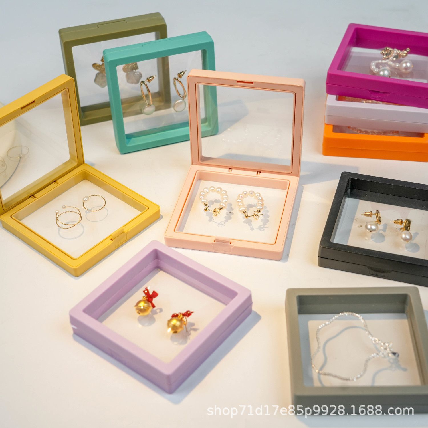 PE薄膜悬浮盒首饰架透明亚克力手串文玩收纳珠宝展示架包装收纳盒