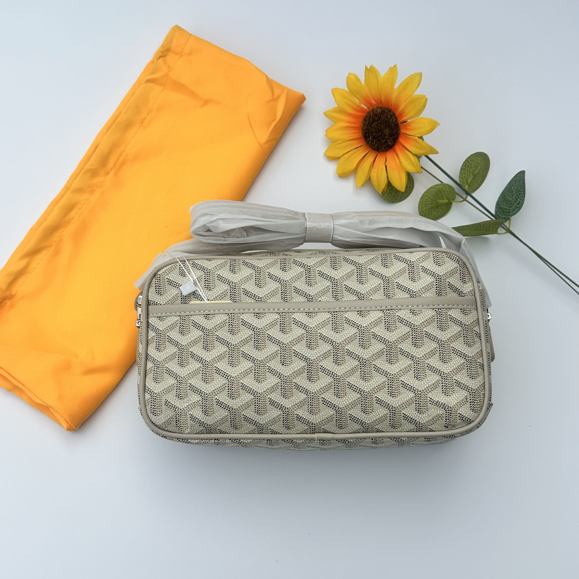 ゴヤ犬の歯の包みのファッションは版の高品質の韓国版のスターに対して同じ肩の斜めのショルダーの小さい方の包みのカメラの包みの現物を掛けます。