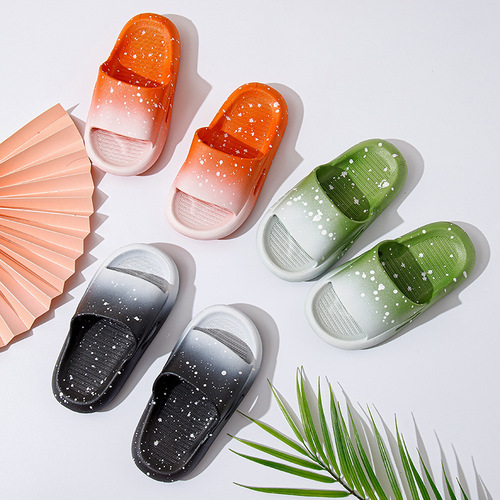 Children's Slippers Summer Gradient New Boy and Girl Slippers Indoor Bathroom Home Shoes for Kids Outdoor Wear