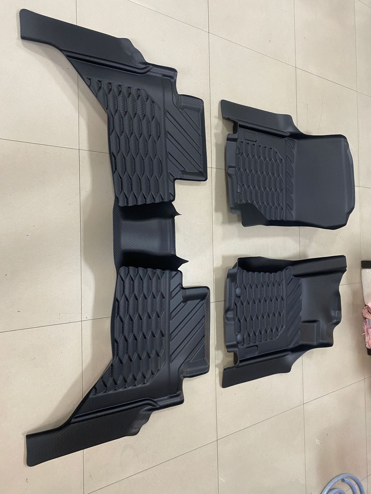 Triton Four-Door Right-Hand Drive 2023 Car-Specific Floor Mats Triton2024 Right-Hand Drive 4-Door Tpe Floor Mats Pickup Mats
