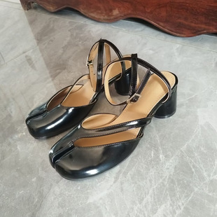 �߸�Ь�������¿�С���ָ����潉����Ь�\��һ�ֿ۷�ֺ�i���ЬŮ