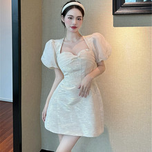 網紅時尚泡泡袖A字公主裙22夏設計質感修身洋氣溫柔風收腰連衣裙
