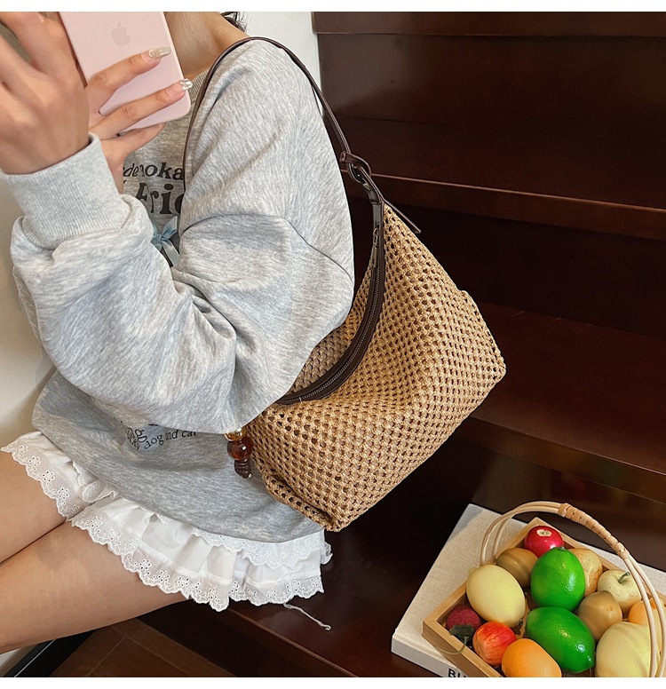 Summer niche vacation-style woven underarm bag for women 2025 new casual seaside and beach single-shoulder handbag trend undefined