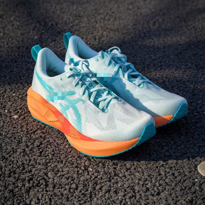 Gel-Kayano31 Comfortable, Lightweight and Stable Mesh Low-Top Marathon Running Shoes for Men and Women in Light Blue Gray