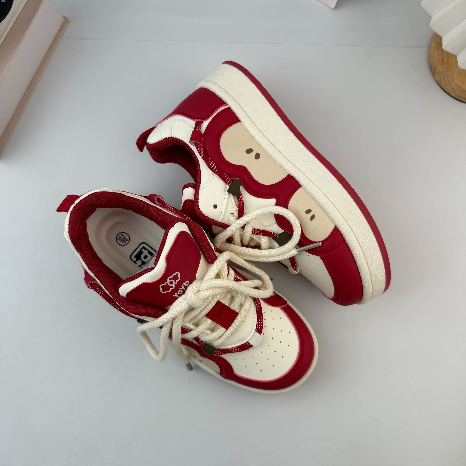 Yuanbo Nichong retro puerto zapatos de skate para mujeres 2025 otoño nuevo estilo universal zapatos chique estudiantes zapatos de mujer de suela gruesa