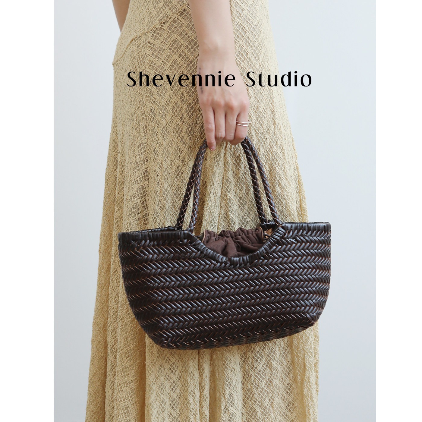 2026 Spring/Summer Retro Handmade Genuine Leather Woven Tote Bag For Women, Hand-Carry Crossbody Vacation Basket Bag - Thumbnail 5