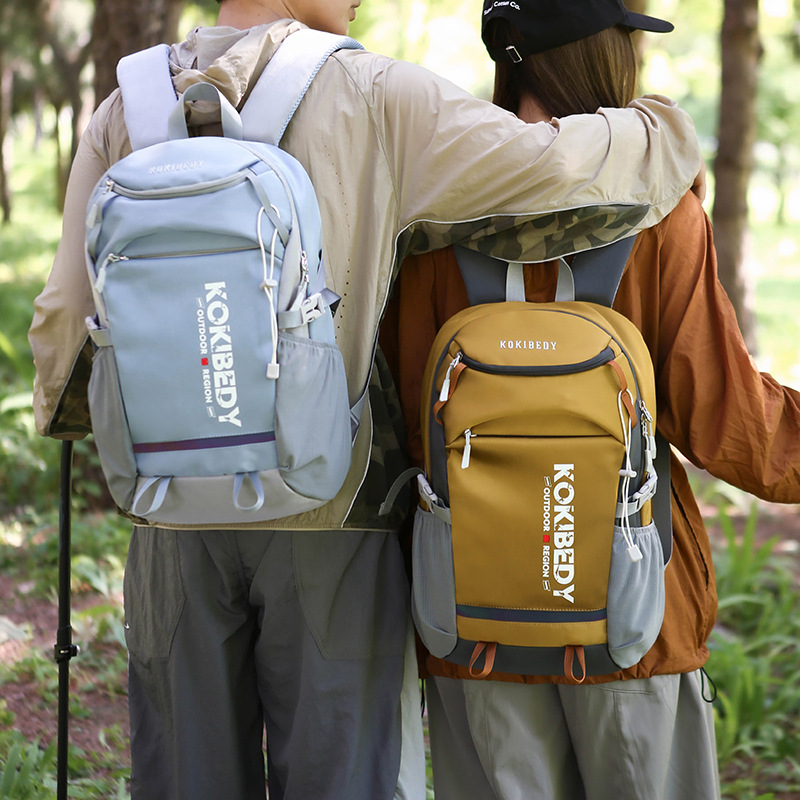 Large-capacity, minimalist, cross-border backpack, new style, suitable for daily use, for middle and high school students, designed to reduce weight during travel and commuting, and can also be used as a laptop bag