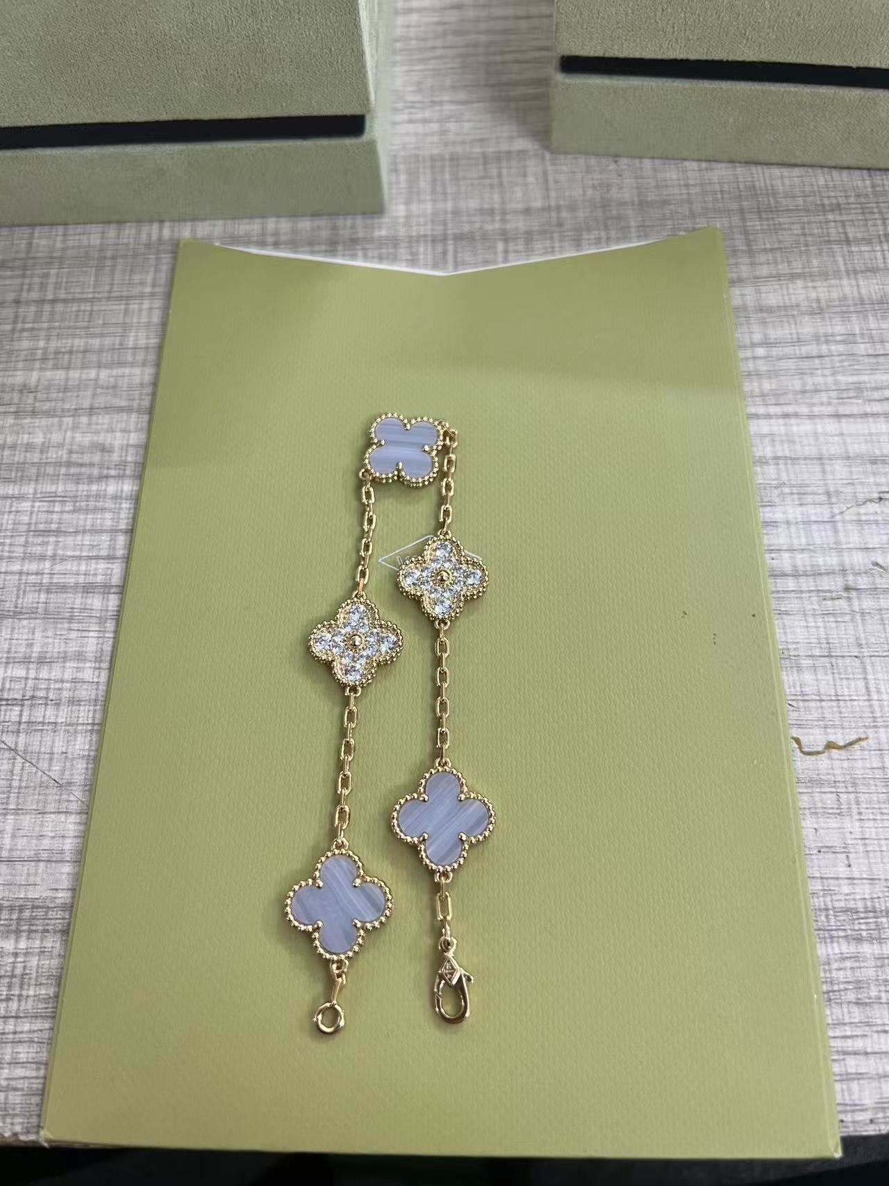 玫瑰金紫玉髓间钻