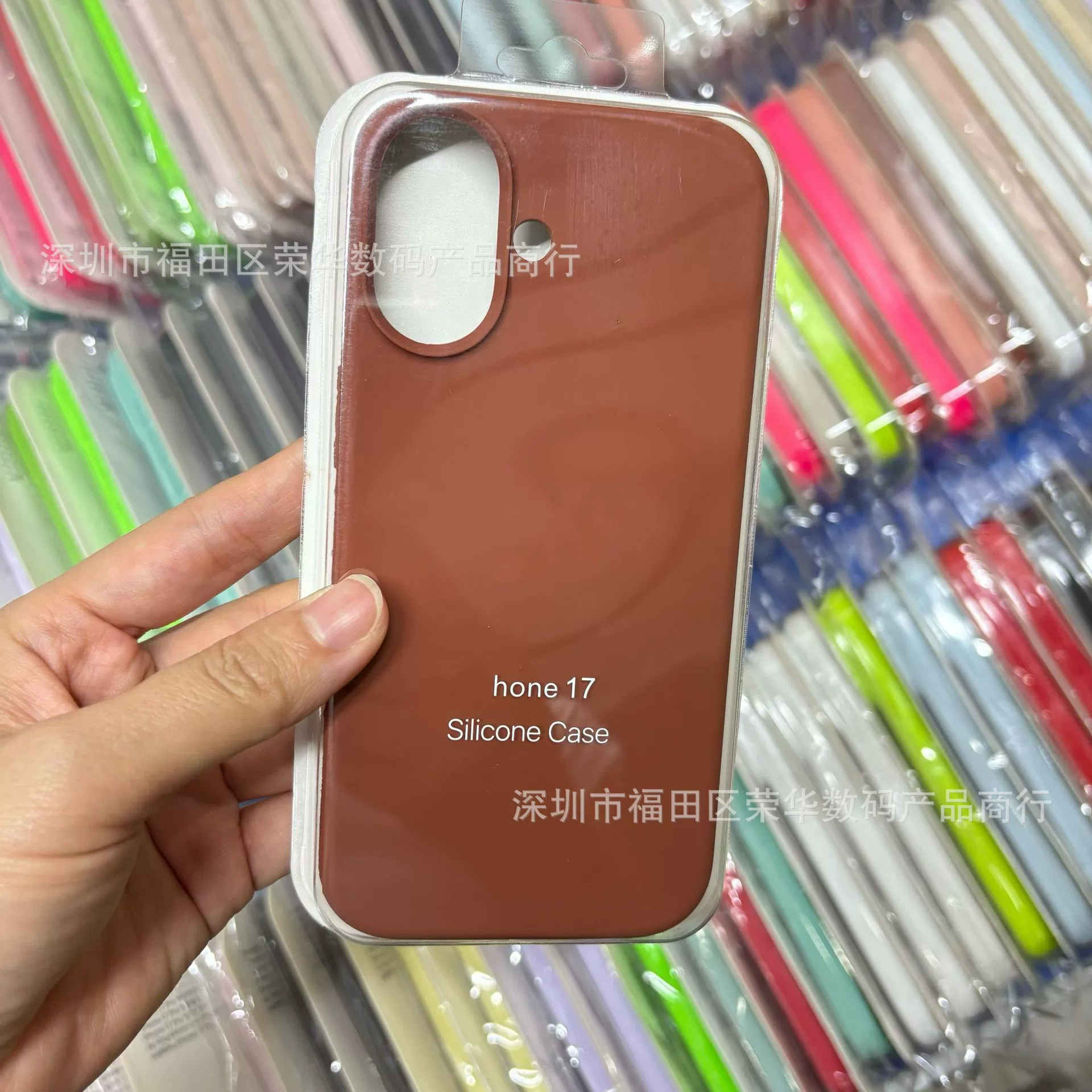 Чехол для телефона Apple iPhone17/iPhone17 Pro/iPhone17 Pro Max — жидкий силикон, кнопка камеры, защита от падений