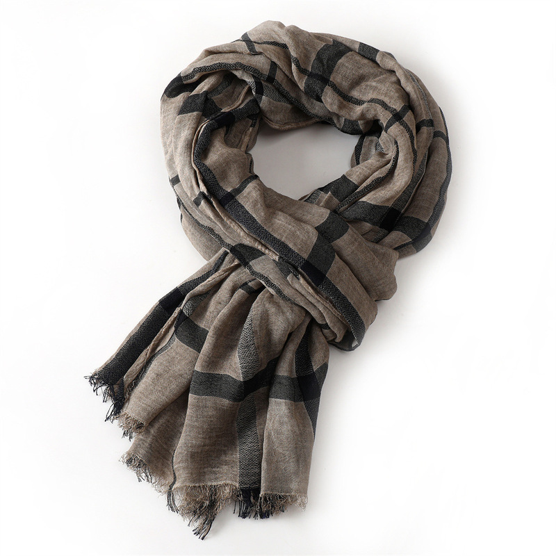 New Cotton and Linen Plaid Scarf for Women and Men Autumn and Winter Warm Scarf Neck Scarf Ready for Sale