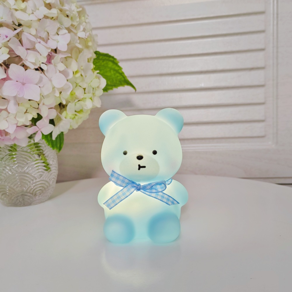 Luz de noche led creativa, lámpara de mesa pequeña de dibujos animados de celebridades de Internet, lámpara de ambiente de viento, mercado nocturno al por mayor, puestos callejeros, juguetes luminosos