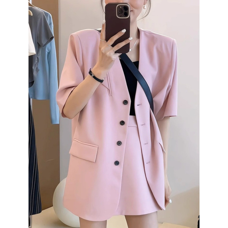 【6676】Plus-Size Women's Elegant and Fashionable Professional Suit Set: Lightweight Blazer and Skirt