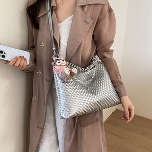 �߼���С���OӋ�ֹ����������������ذ����e㼑��L�μ���ͨ�ڰ�