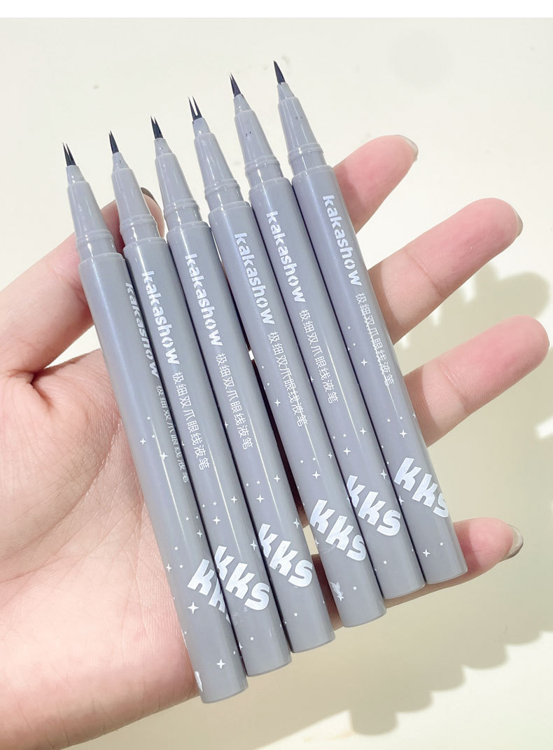 KAKASHOW's double-clawed eyeliner liquid pen is extremely fine, naturally lowering eyelashes, waterproof and sweat-proof, and won't smudge lazy eyeliner undefined