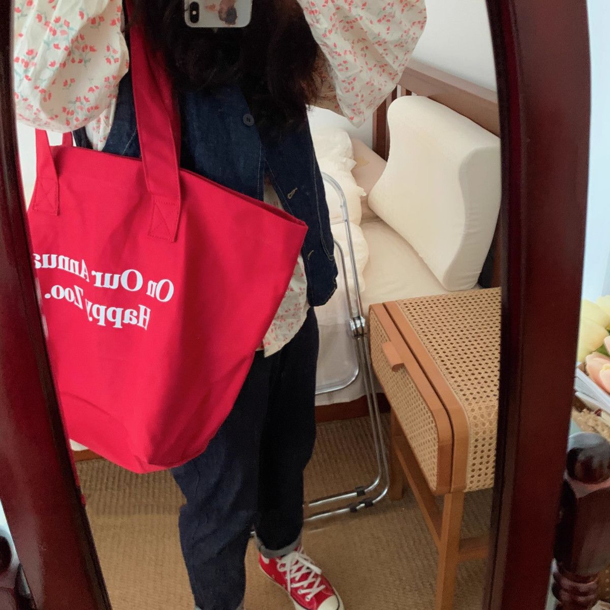 Red personalized casual tote bag, niche letter single-shoulder bag, mommy bag, retro large-capacity commuting canvas bag undefined