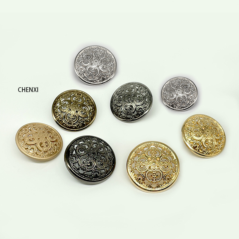 Palace Style Hollow Metal Button Retro Women's Dress Coat Coat Windbreaker Shirt Cufflinks Sweater Decoration Accessories
