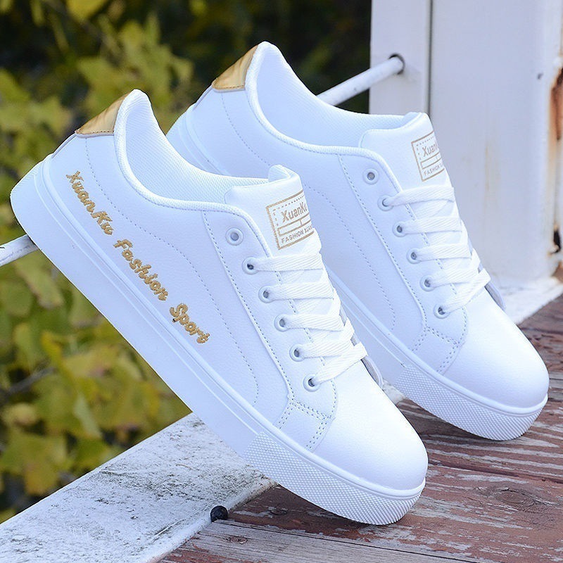 2024 nuevos zapatos blancos zapatos de primavera para hombres zapatos casuales de moda zapatos de tabla bajos para hombres zapatos planos para adolescentes