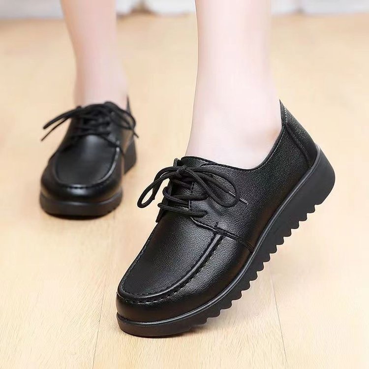 Zapatos de trabajo zapatos de madre antideslizantes negros para mujer, zapatos de cocina para el trabajo, cómodos zapatos de mujer planos impermeables para ancianos image 7