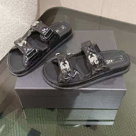 欧洲站24春季魔术贴真皮一字带拖鞋外穿休闲沙滩萎格松糕底凉拖鞋