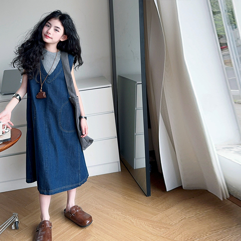 Girls' Sleeveless Dress 2025 Summer New Korean Style Loose Denim Dress Fashionable Trendy Tank Dress Girls' Sleeveless Dress 2025 Summer New Korean Style Loose Denim Dress Fashionable Trendy Tank Dress