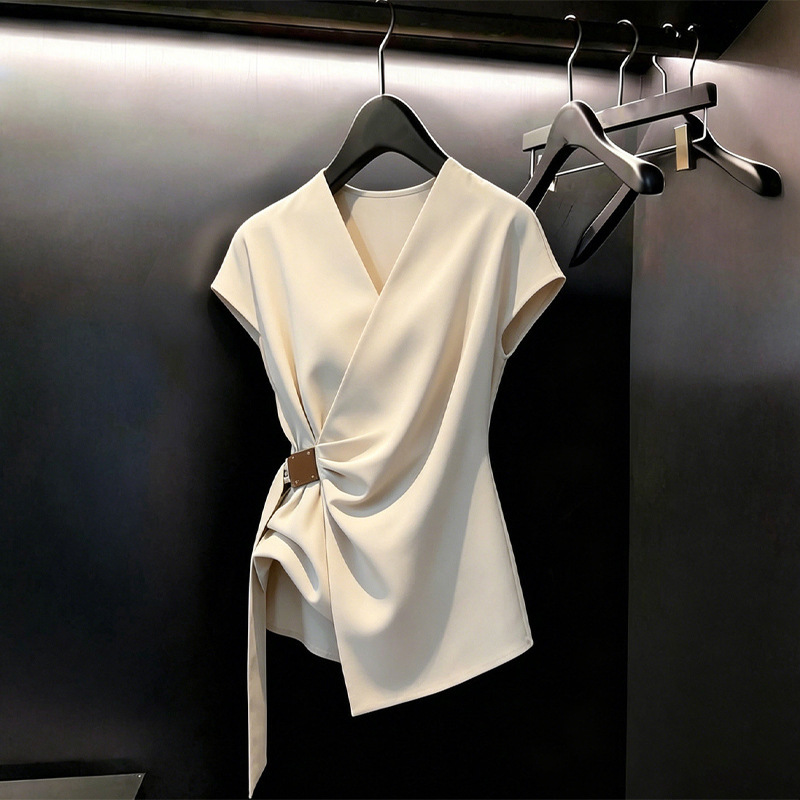 2026 Summer New Slim-Fit Slimming Top Korean Style Elegant Commuter Fashion Versatile V-Neck Short-Sleeve Shirt for Women 2026 Summer New Slim-Fit Slimming Top Korean Style Elegant Commuter Fashion Versatile V-Neck Short-Sleeve Shirt for Women