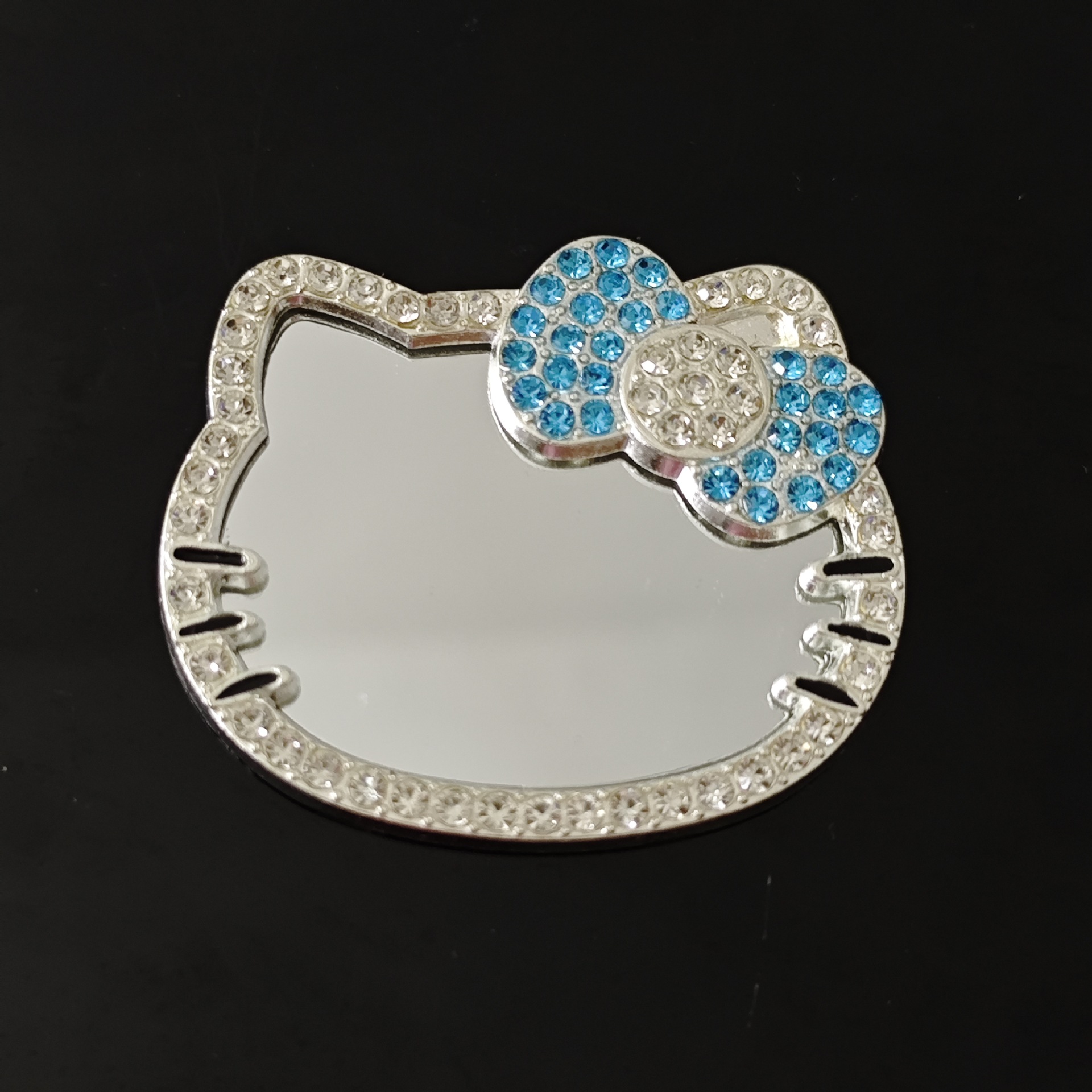 Silver bottom (Lake blue)