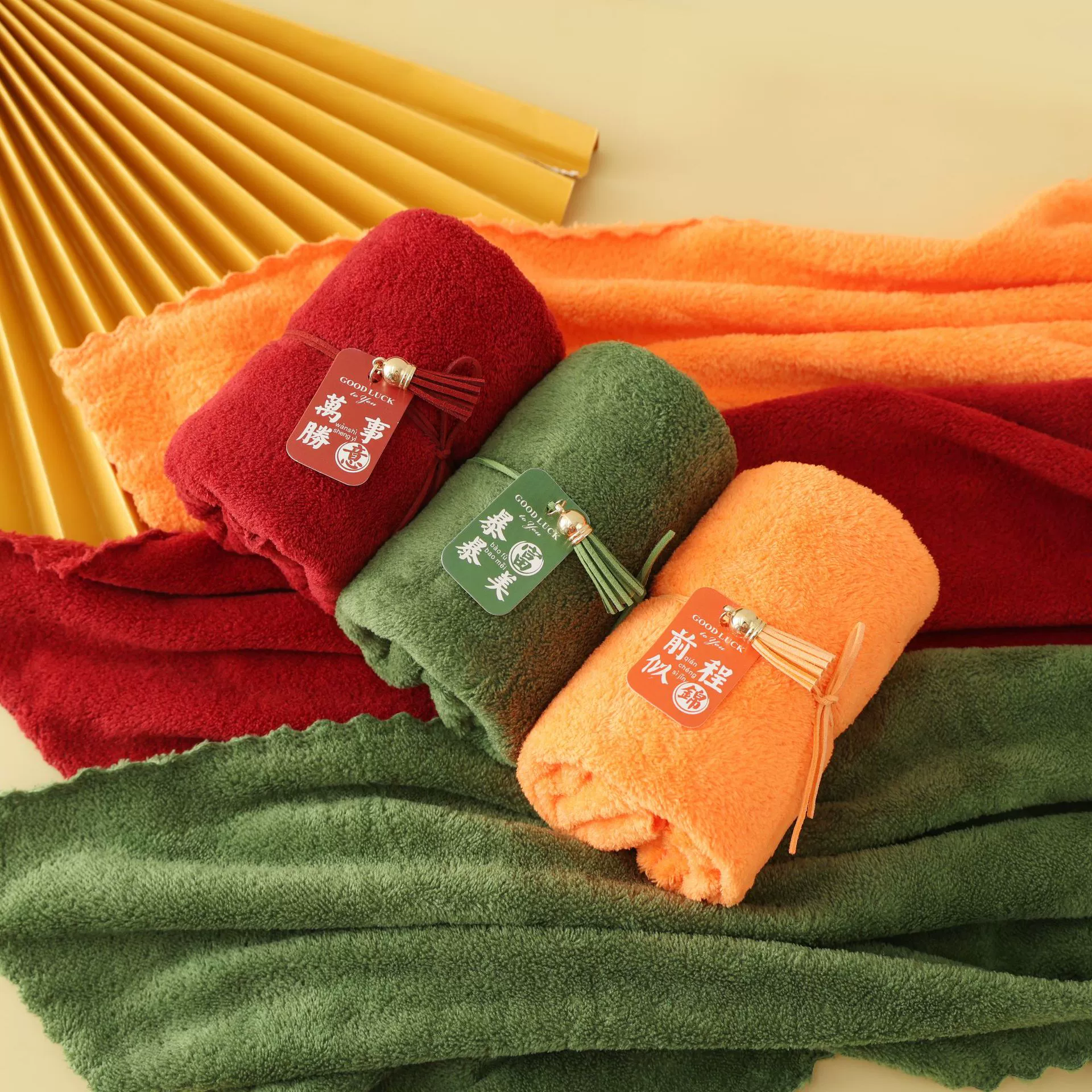 Коралловый бархат с ручной подарочный полотенце оптом впитывает полотенце для мытья лица полотенце для свадебных деловых мероприятий подарочная карта полотенце