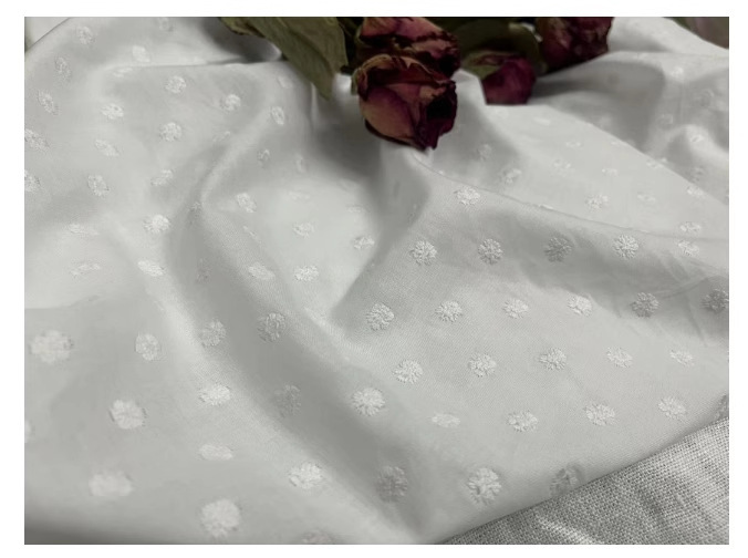 Japanese imported high-count pure cotton era heavy craft embroidery pure white summer dress shirt hanfu clothing fabric Japanese imported high-count pure cotton era heavy craft embroidery pure white summer dress shirt hanfu clothing fabric