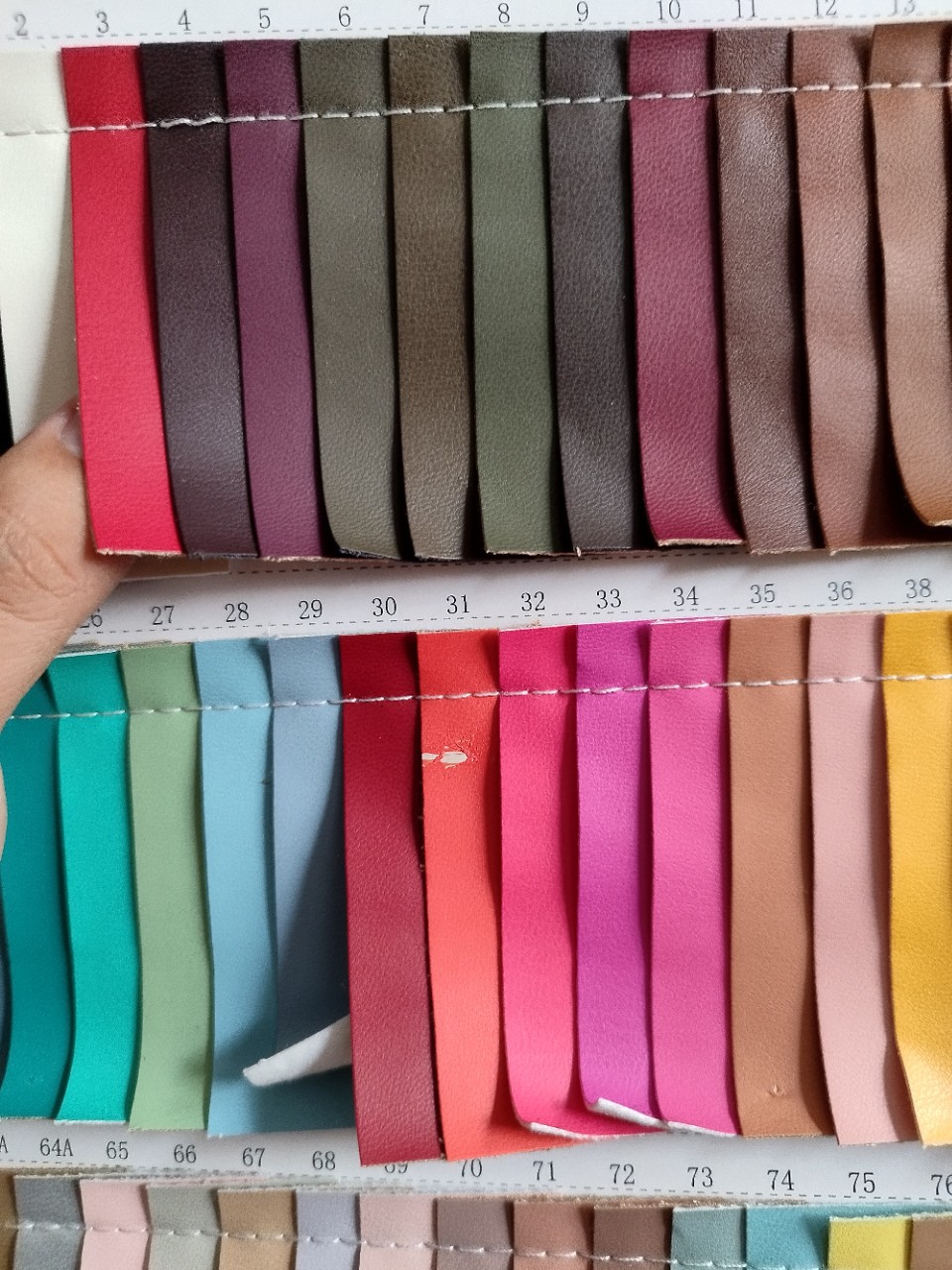 弾力底pu服装革靴帽玩具バッグ皮材現物相談客先