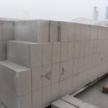 供应蒸气粉煤灰砌块  蒸压加气块  混凝土砌块厂家  加气块