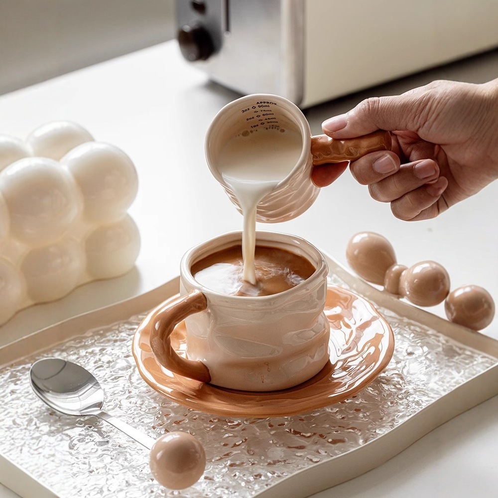 Taza de leche pequeña de café de alto valor ins con frasco de leche de escala Taza de extracto de espresso Taza medidora de cerámica con pezones