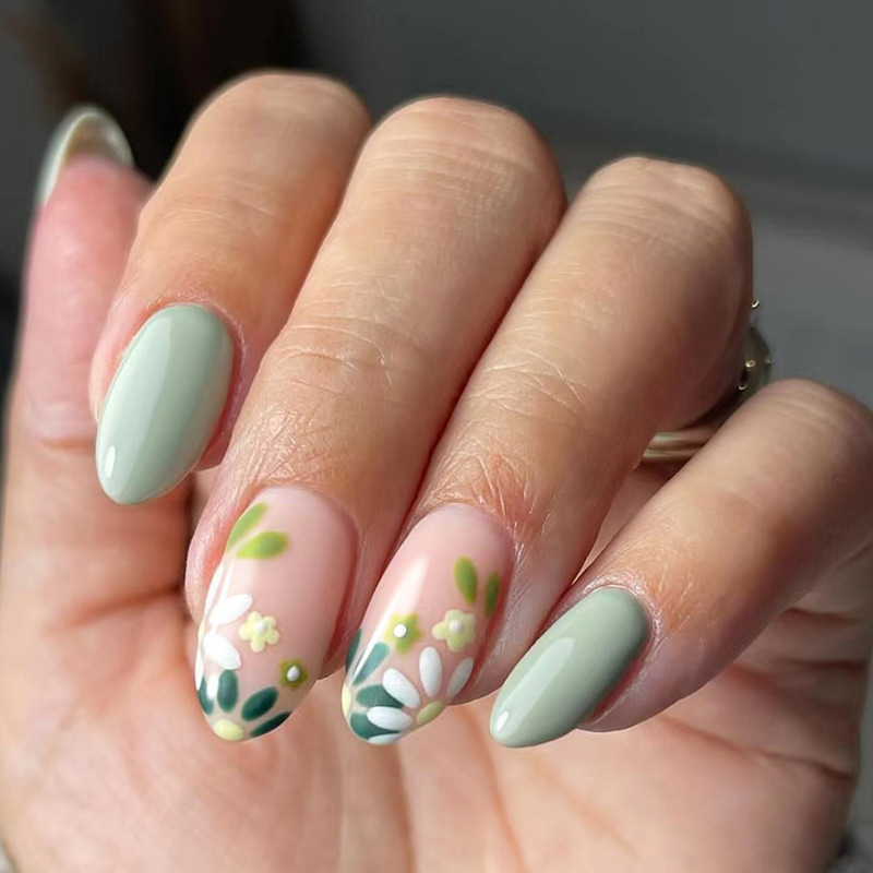 Smog Milk Green Round Head Wearing Armor Fresh Flower Natural Wear Nail Art Foreign Trade Cross-border False Nail Factory Outlet