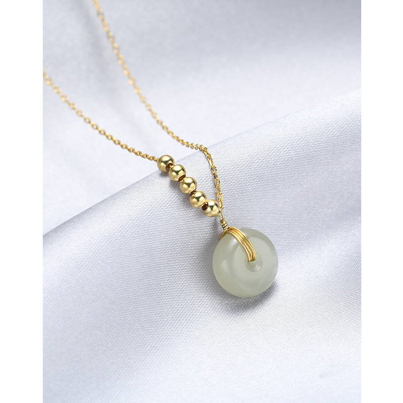 Hetian Jade colgante collar femenino S925 plata esterlina nicho diseño 2023 nueva hebilla de seguridad collar de cadena de clavícula todo a juego