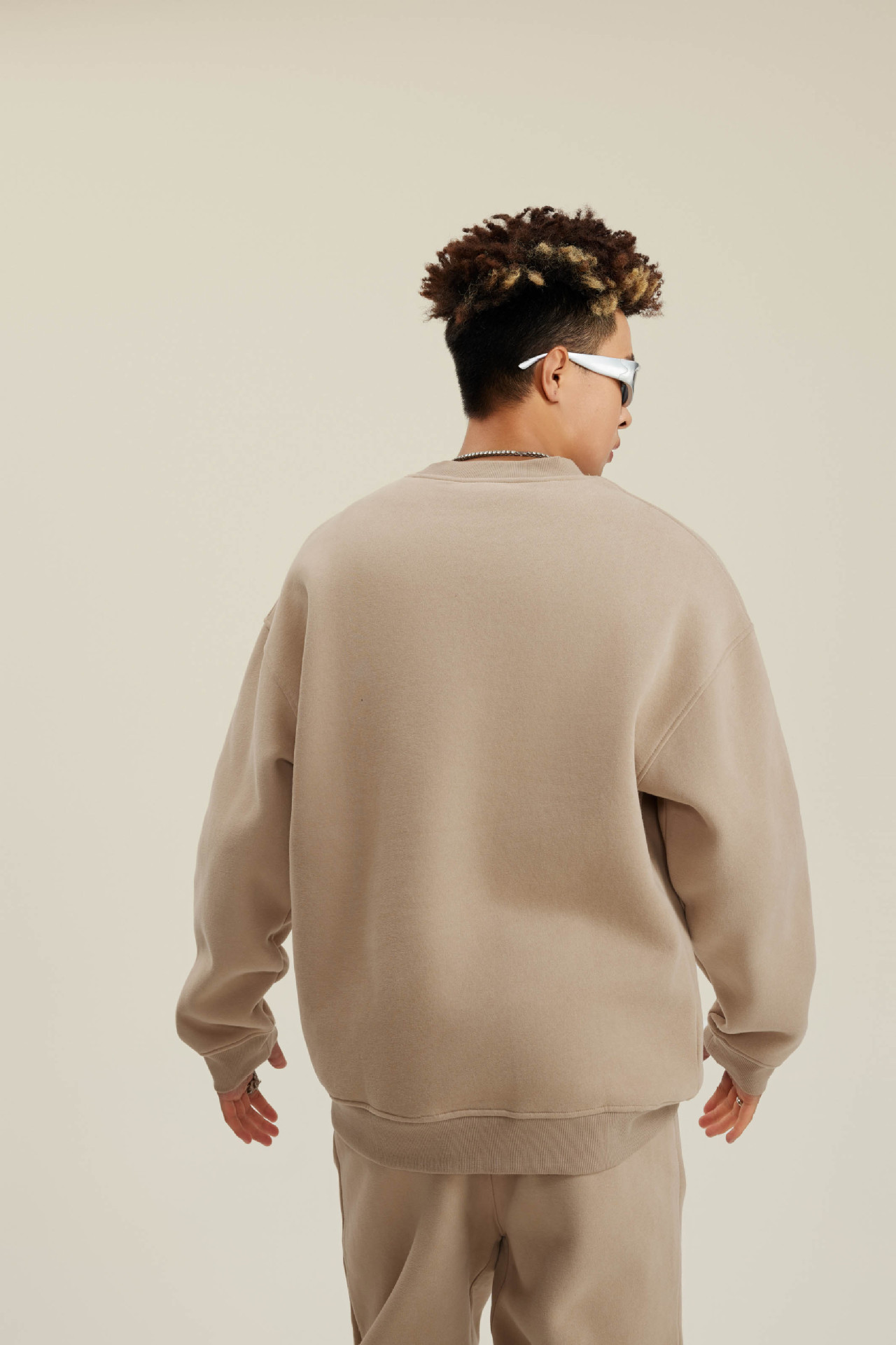 Sweat-shirt à col rond pour homme de marque décontractée et ample en velours 345 g plus couleur unie_voghion.com