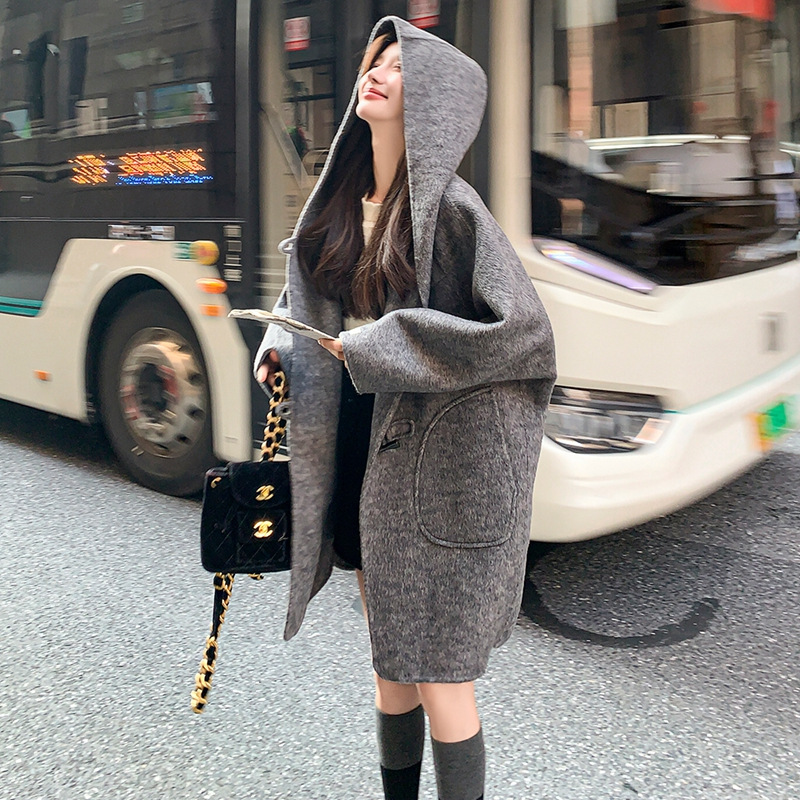 실제 샷 회색 후드 양면 캐시미어 코트, 혼 버클 학술 스타일 롱 코트 여성용 울 코트 여성용 겨울
