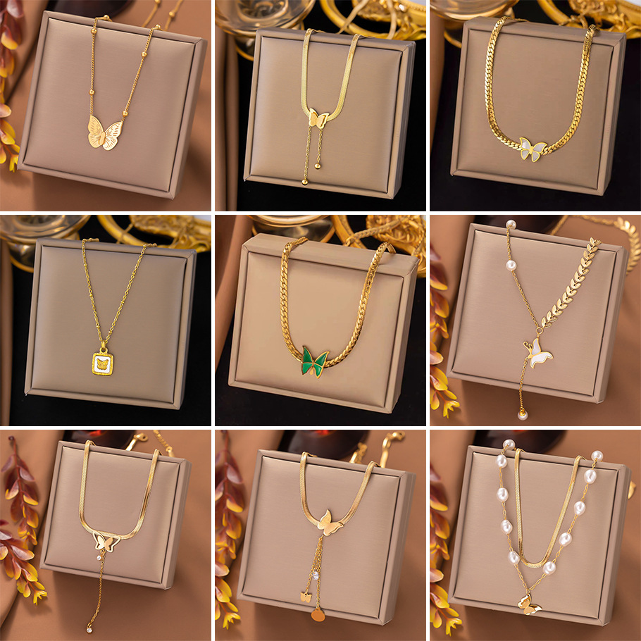 304 Stainless Steel Plastic 18K Gold Plated Sweet Streetwear Plating Butterfly Acrylic Plastic Necklace display picture 1