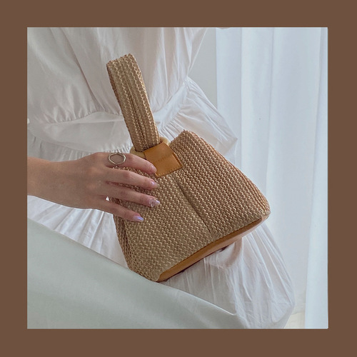 Cute portable straw bag for girls 2024 new niche personality summer chain bag shoulder woven bag trendy