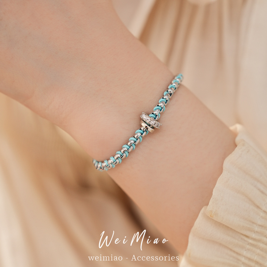 Pulseras redondas de piedra azul de silicio lujoso ligero nicho pulseras de alto nivel temperamento personalidad moda joyería al por mayor