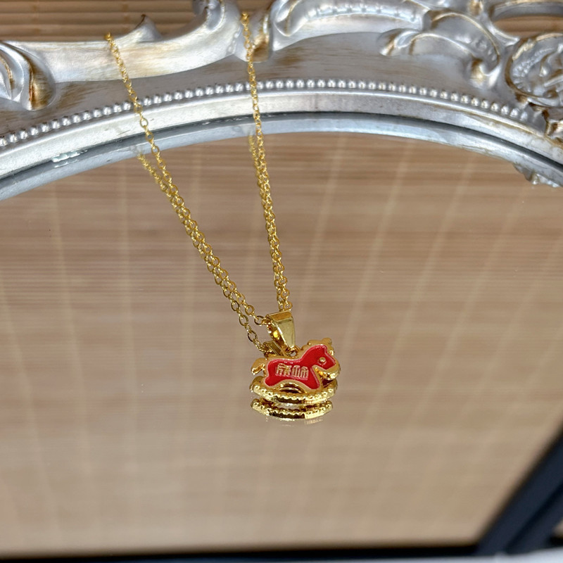 Vintage red oil-drop pony necklace for women born in the Year of the Horse, a luxurious and sophisticated birthday gift.