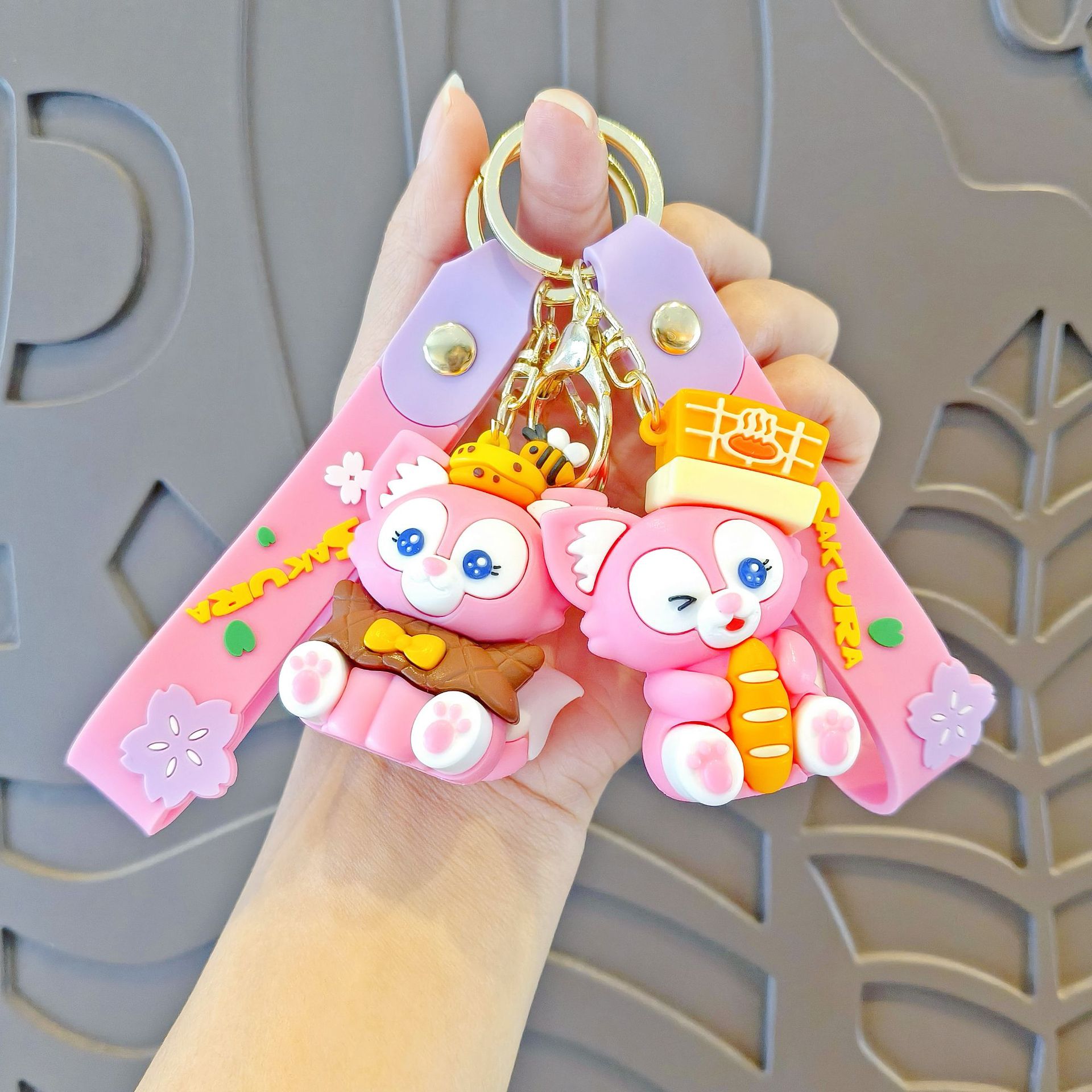 Lingna Belle cartoon key chain cute schoolbag pendant girl car key chain doll machine small gift wholesale