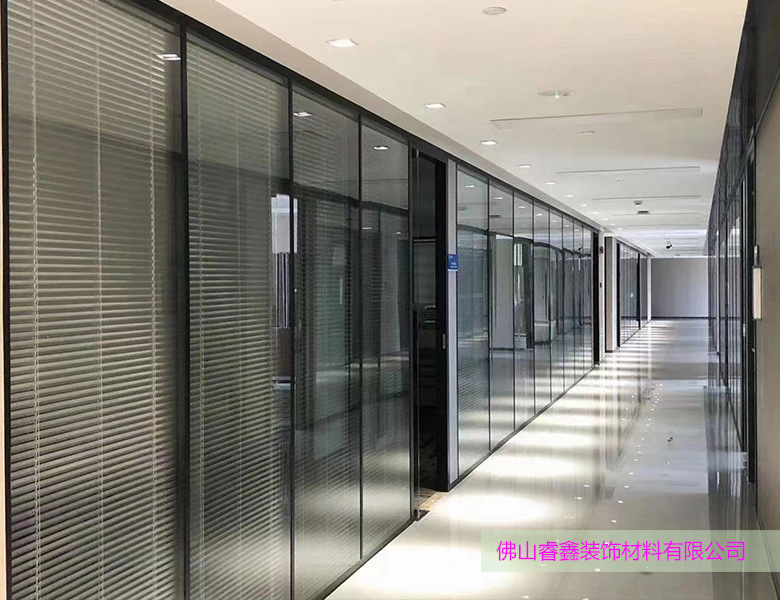 定制办公室玻璃隔断屏风铝合金中空双层带百叶隔音写字楼玻璃隔墙-阿里巴巴