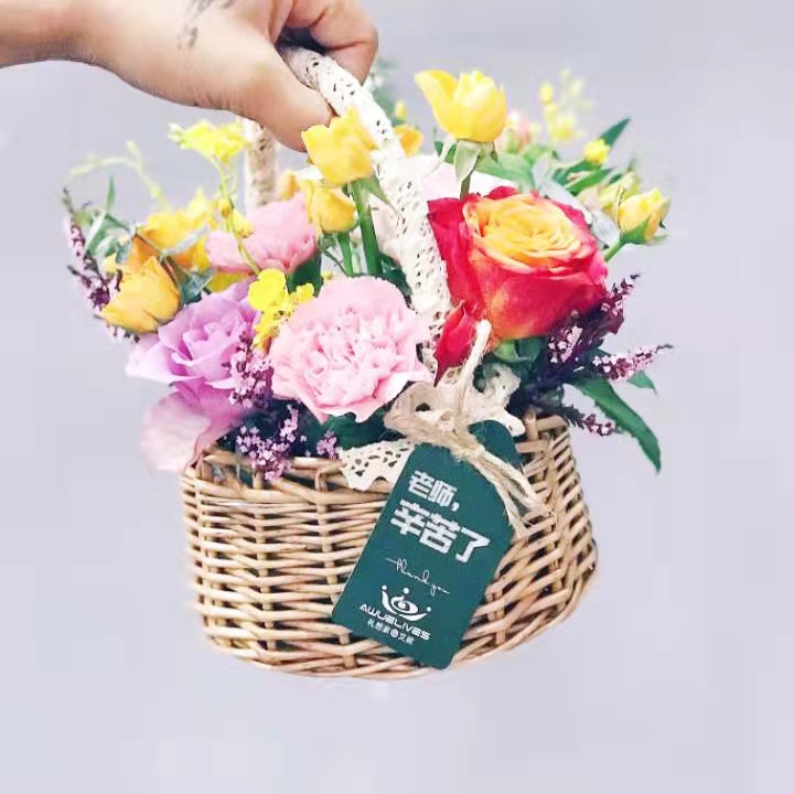 Regalo DE LA MANO perla princesa cesta sauce ratán tejida olla verde rosa flor niños foto cesta arco cinta portátil flor cesta