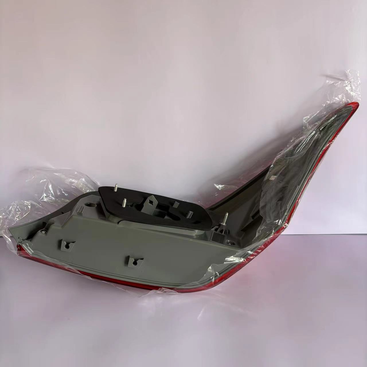 Applicable to 14-16 17- 23 Toyota Vios rear tail lamp assembly brake reversing steering lamp cover shell