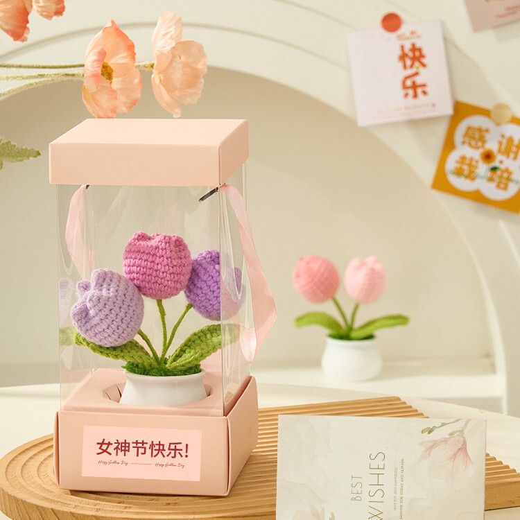 完成品のヒマワリはバラの花を編んで鉢植えの教師のバレンタインデーの誕生日の贈り物を編みます。|undefined