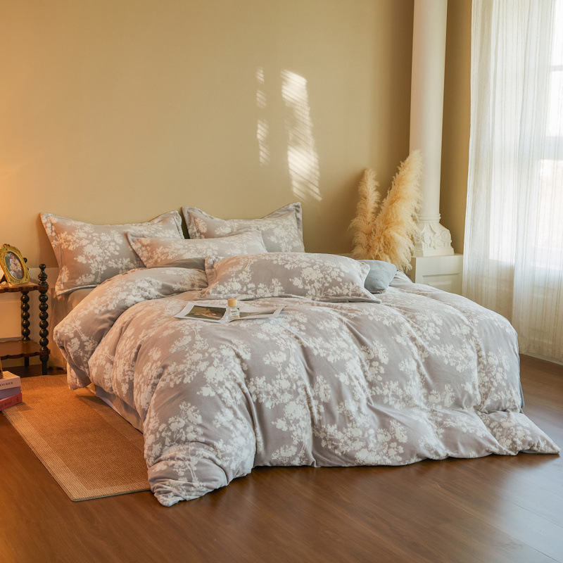 A clase 230g tallado felpa leche felpa cuatro piezas cubre edredón bebé invierno y otoño calentamiento cama cuatro piezas