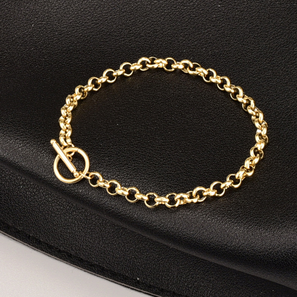 Fashion New 18k Gold Big Pearl Hollowed-out Titanium Steel Bracelet Female display picture 1