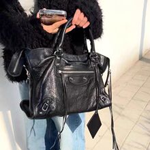 26�¿�Le city�TᔙC܇�� ���ڏ͹ŷ�ʽ���ذ��^��ţƤб�������
