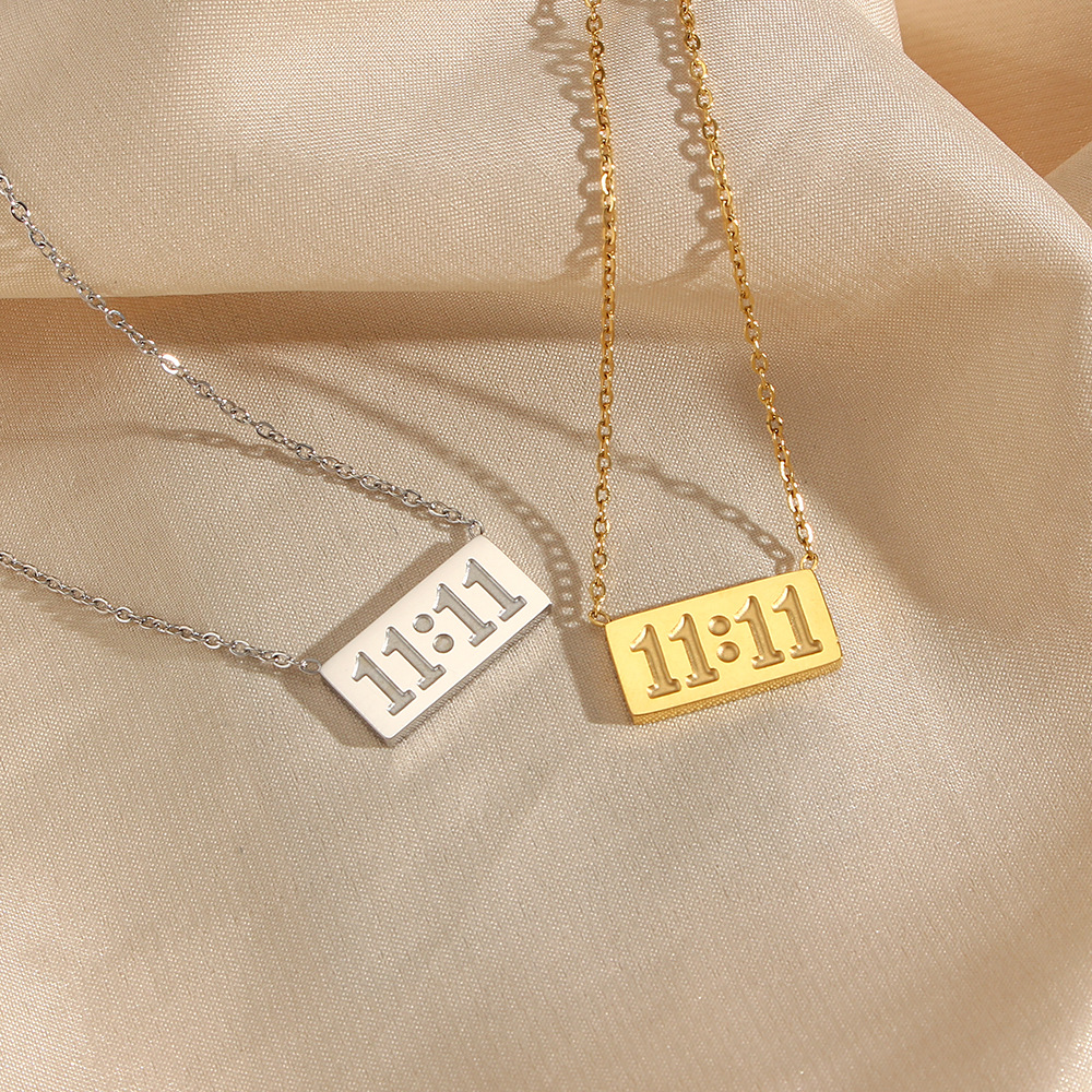 Mode Einfache 18K Goldberzogene Buchstaben Box Zahlen Edelstahl Halskettepicture5