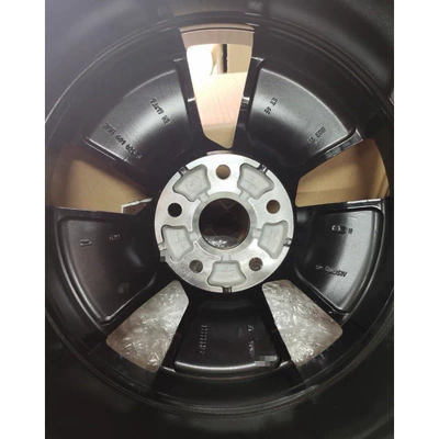 Hub wheels, brand new and genuine