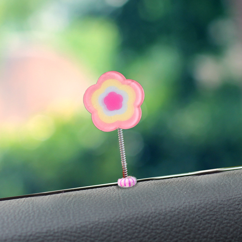 [Transfronterizo] Chica corazón arco iris decoración de coche coche sacudiendo la cabeza amor lindo primavera oscilante decoración de coche